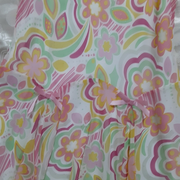 Beautiful dress - Picture 7 of 10